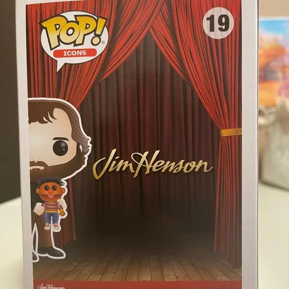 Funko POP! Icons: Jim Henson w/ Ernie (Target Exclusive) #19 - Picture 2 of 2